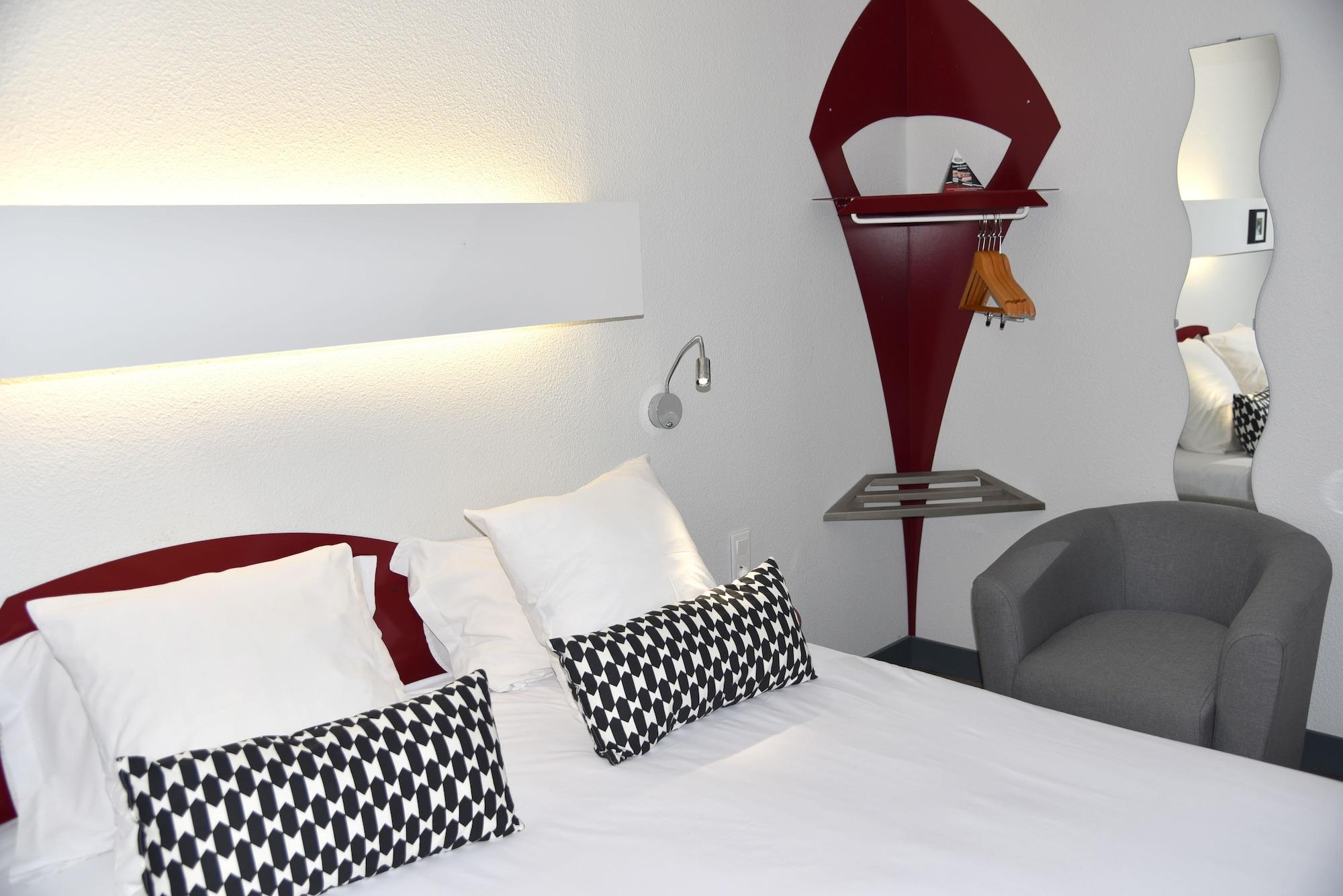 פרפיניין Brit Hotel Porte D'Espagne מראה חיצוני תמונה