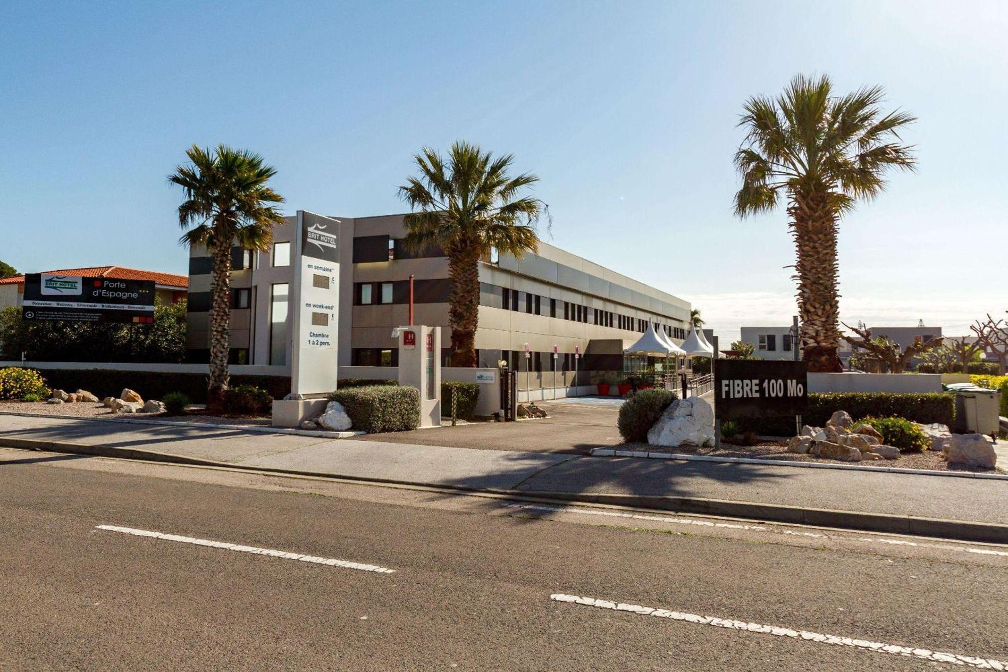 פרפיניין Brit Hotel Porte D'Espagne מראה חיצוני תמונה