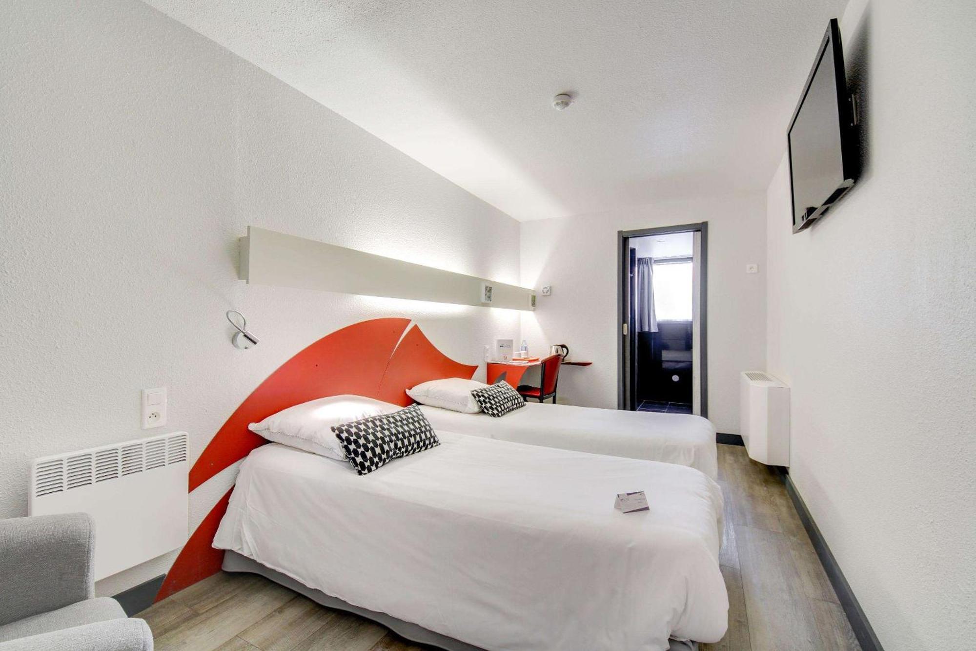פרפיניין Brit Hotel Porte D'Espagne מראה חיצוני תמונה
