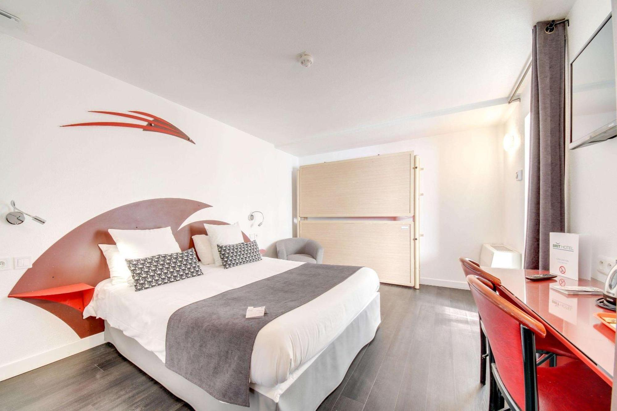 פרפיניין Brit Hotel Porte D'Espagne מראה חיצוני תמונה