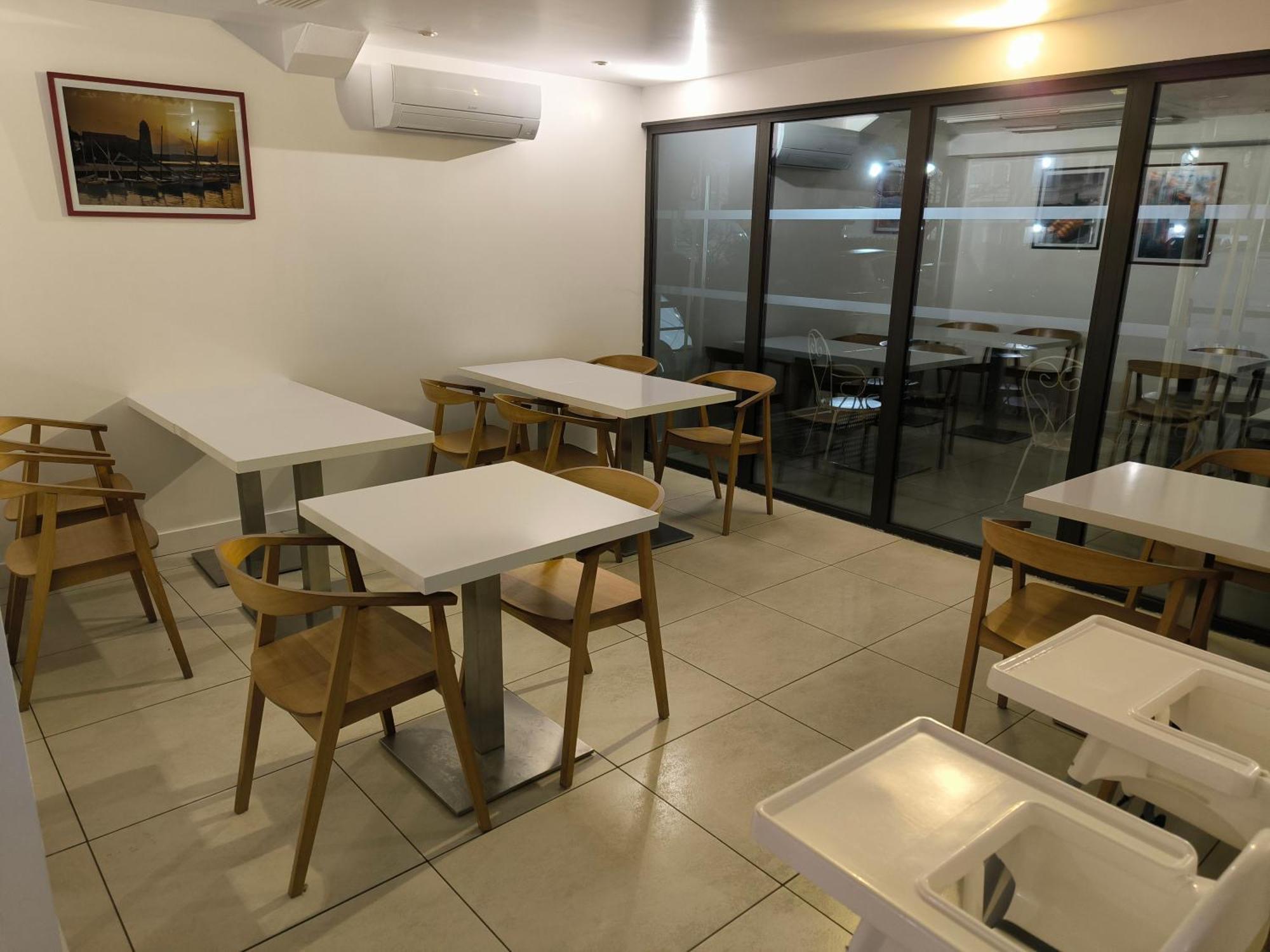 פרפיניין Brit Hotel Porte D'Espagne מראה חיצוני תמונה