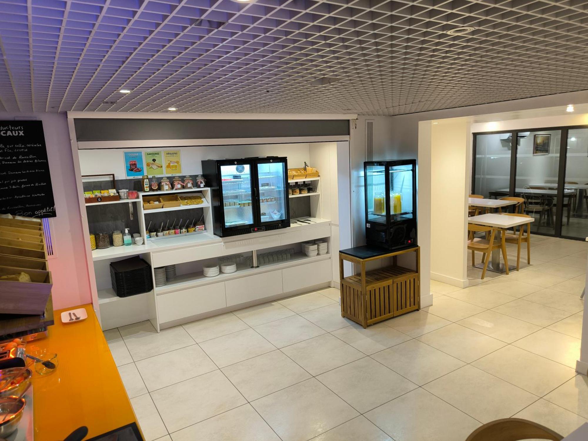 פרפיניין Brit Hotel Porte D'Espagne מראה חיצוני תמונה