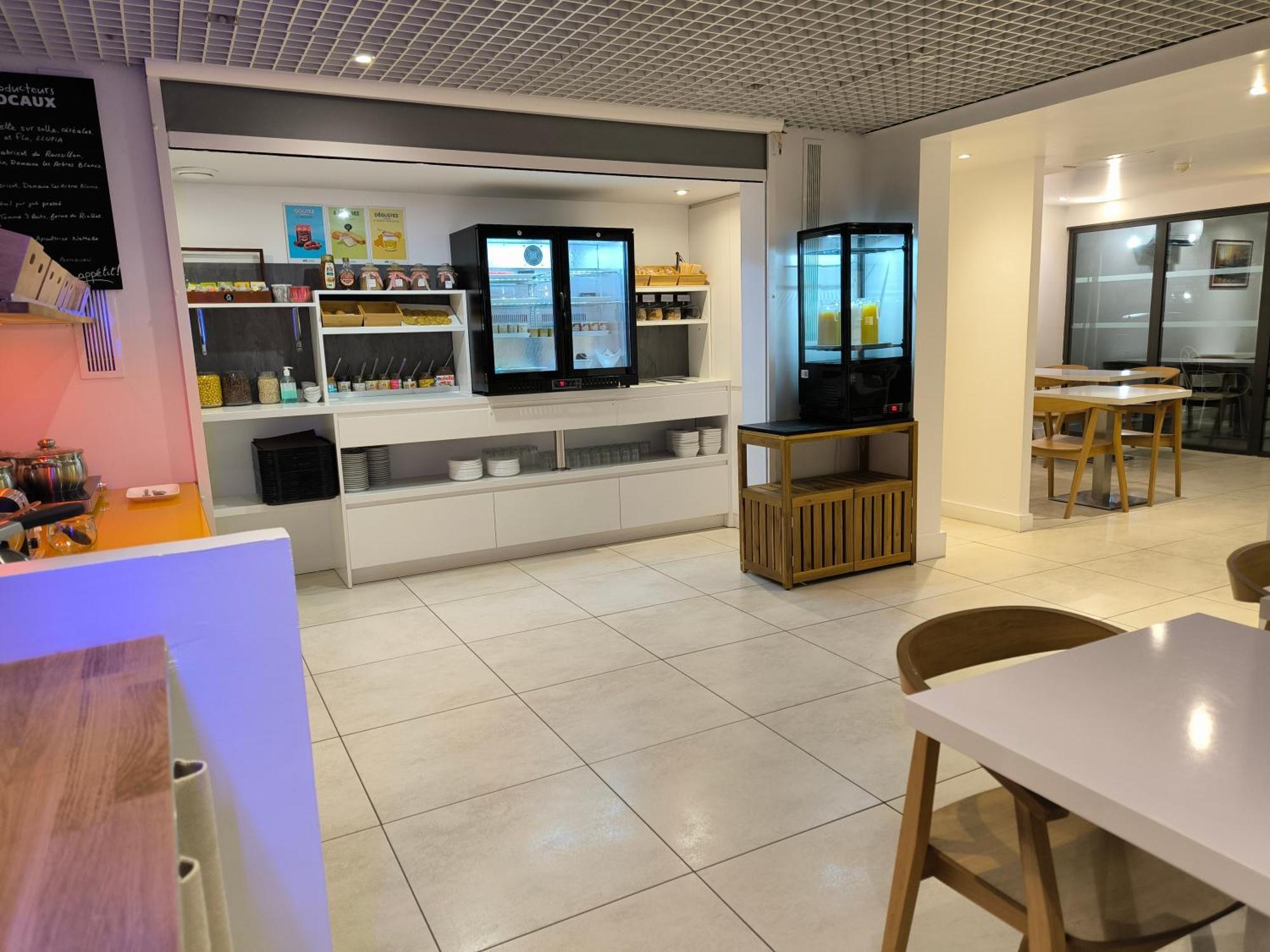 פרפיניין Brit Hotel Porte D'Espagne מראה חיצוני תמונה