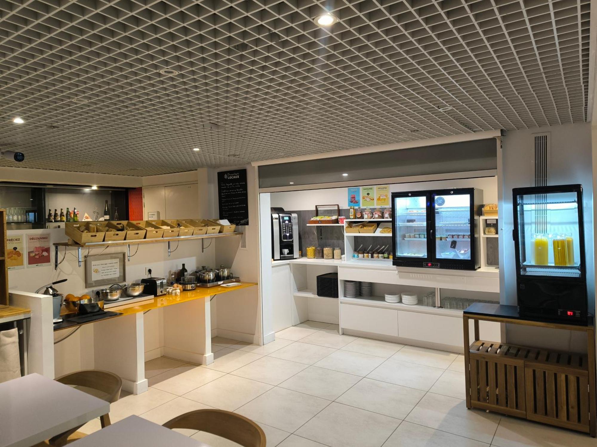 פרפיניין Brit Hotel Porte D'Espagne מראה חיצוני תמונה